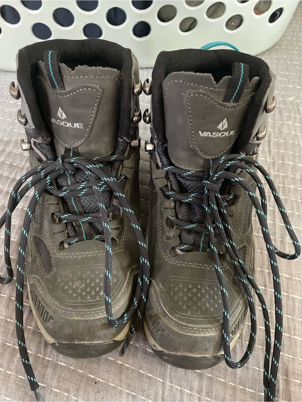 Vasque Kids Black Boots with Teal Trim